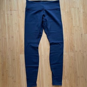 Lululemon Wunder Under leggings reversible black/navy size 8